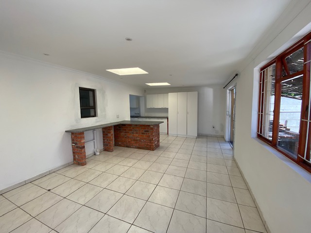 2 Bedroom Property for Sale in Richwood Western Cape